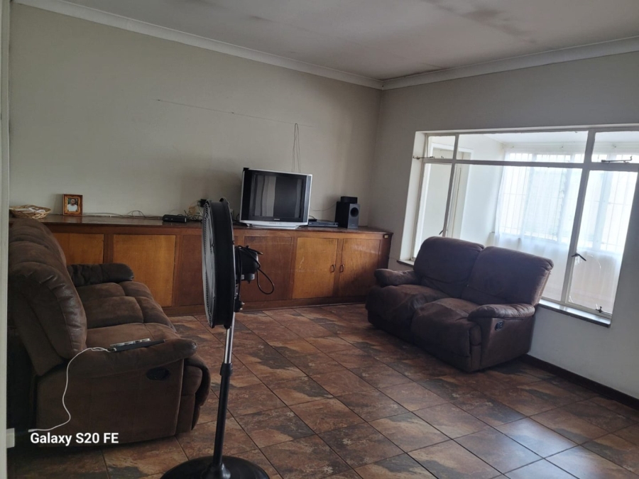 To Let 4 Bedroom Property for Rent in Estera Gauteng