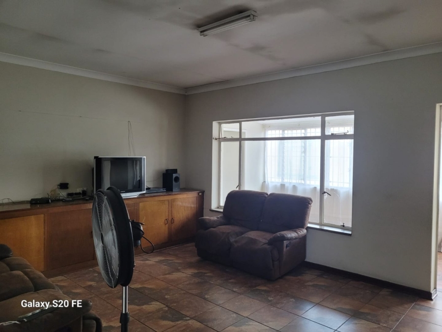 To Let 4 Bedroom Property for Rent in Estera Gauteng