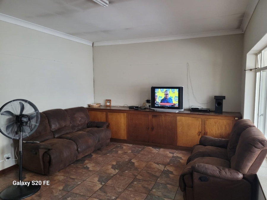 To Let 4 Bedroom Property for Rent in Estera Gauteng