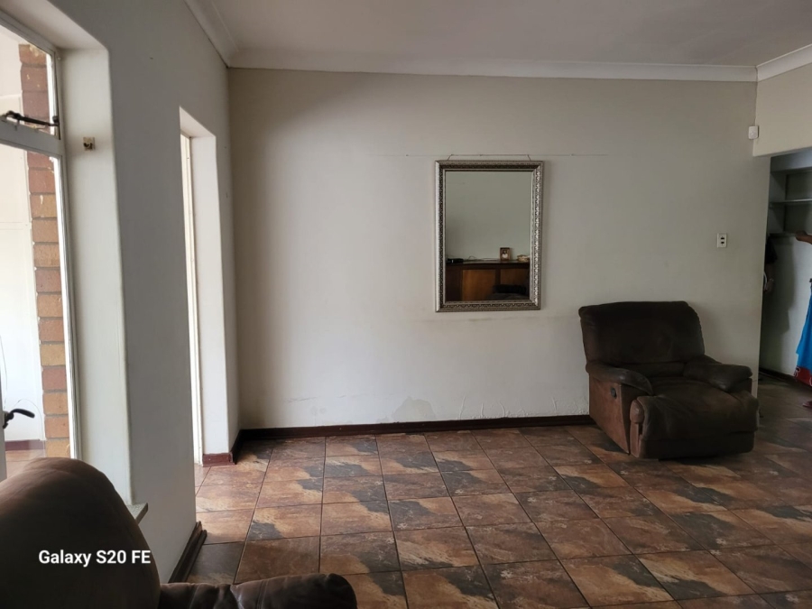 To Let 4 Bedroom Property for Rent in Estera Gauteng