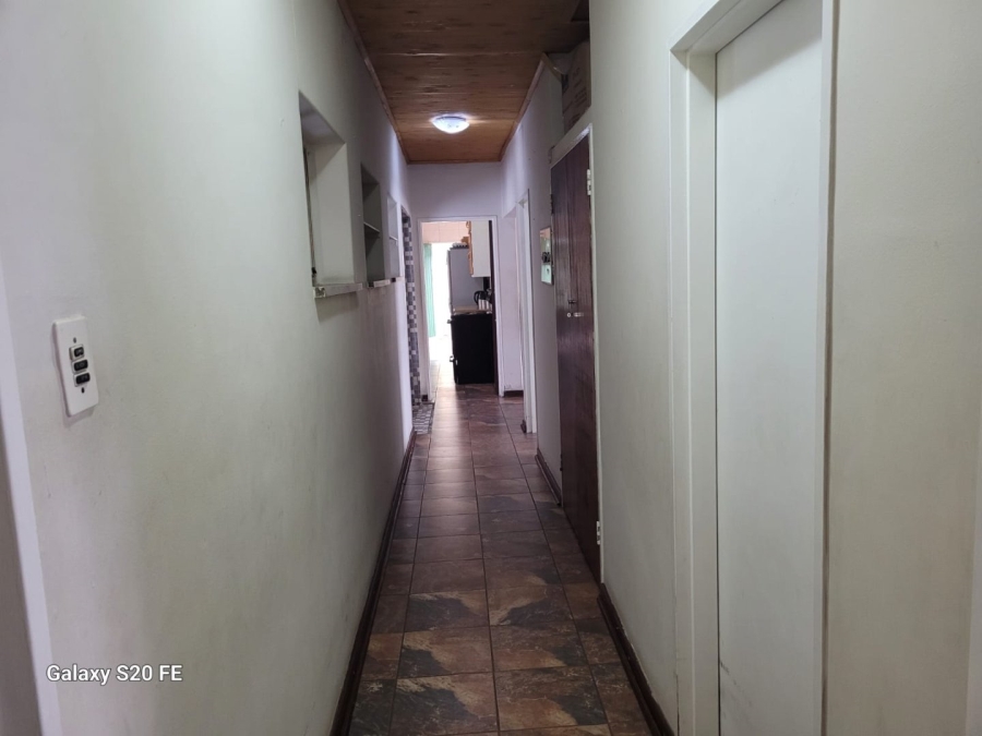 To Let 4 Bedroom Property for Rent in Estera Gauteng