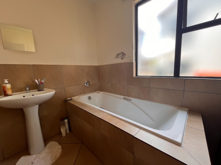 3 Bedroom Property for Sale in Sagewood Gauteng