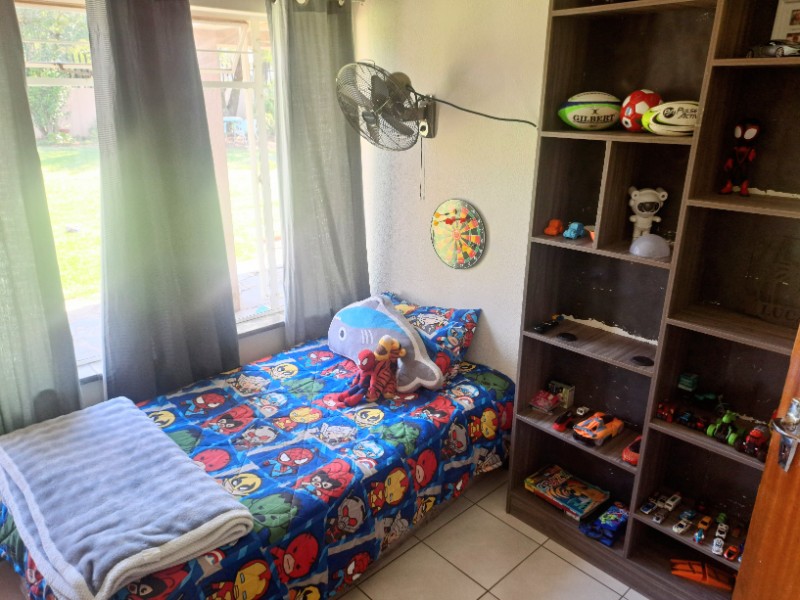 To Let 4 Bedroom Property for Rent in Brackendowns Gauteng