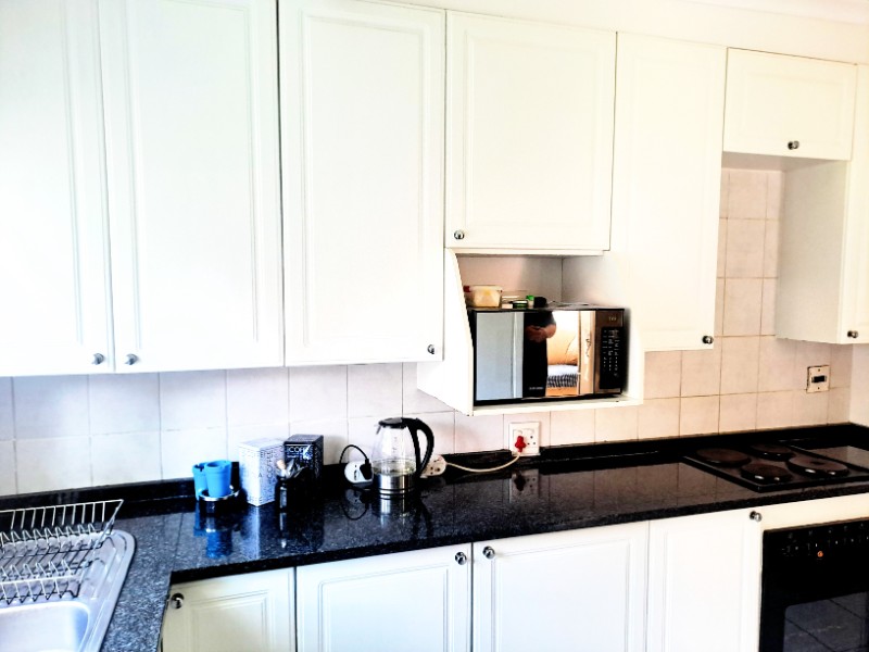 To Let 4 Bedroom Property for Rent in Brackendowns Gauteng