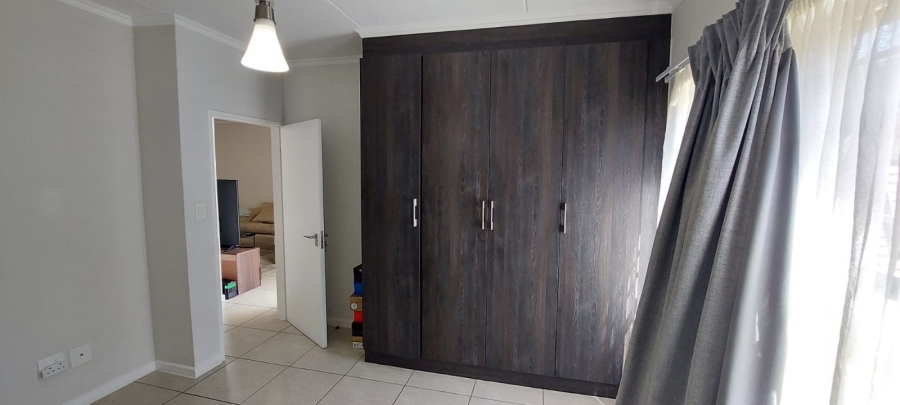 3 Bedroom Property for Sale in Olivedale Gauteng