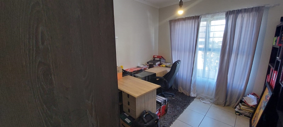 3 Bedroom Property for Sale in Olivedale Gauteng