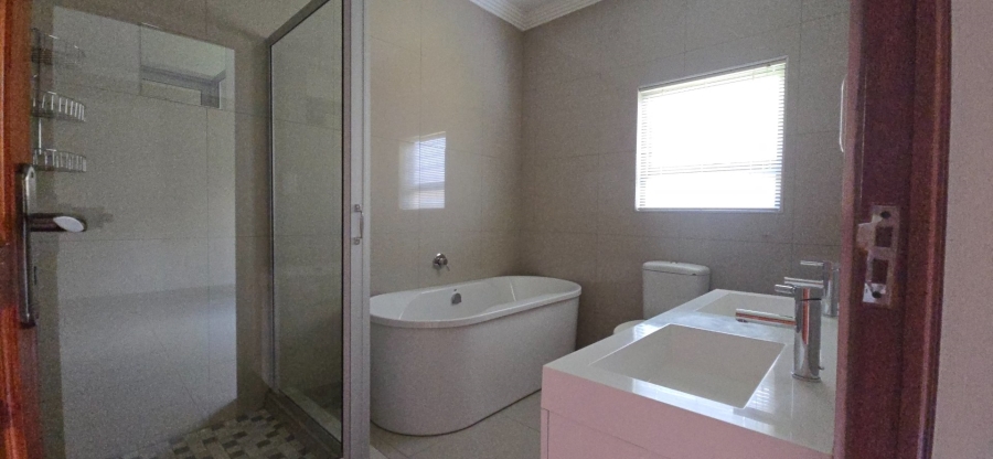 3 Bedroom Property for Sale in New Redruth Gauteng