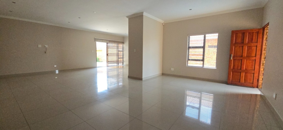 3 Bedroom Property for Sale in New Redruth Gauteng