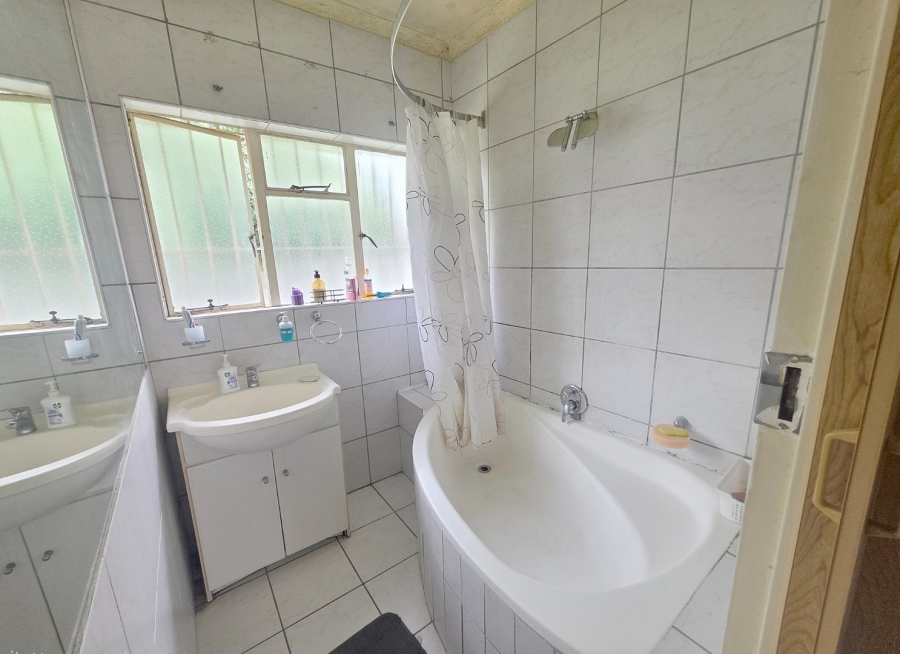 4 Bedroom Property for Sale in Impala Park Gauteng