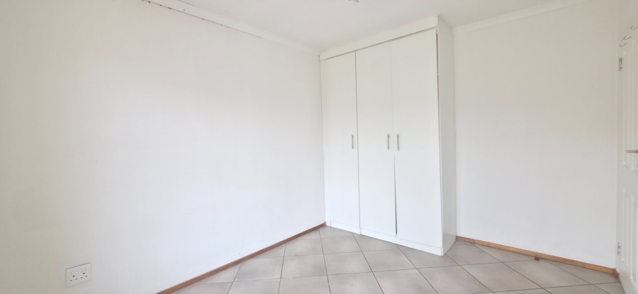 2 Bedroom Property for Sale in Albertsdal Gauteng