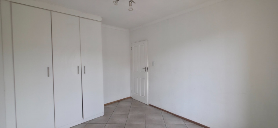 2 Bedroom Property for Sale in Albertsdal Gauteng