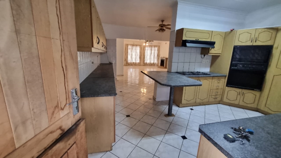 Bedroom Property for Sale in Kwaggasrand Gauteng