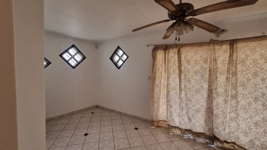  Bedroom Property for Sale in Kwaggasrand Gauteng
