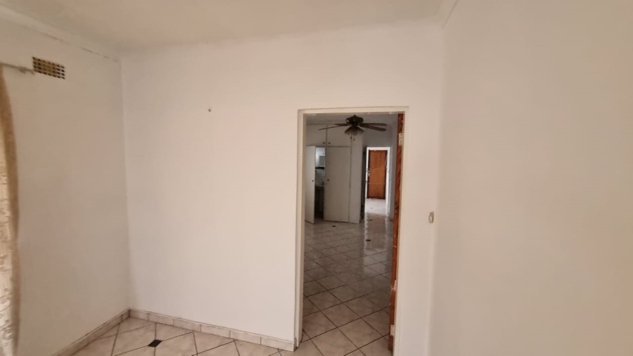  Bedroom Property for Sale in Kwaggasrand Gauteng