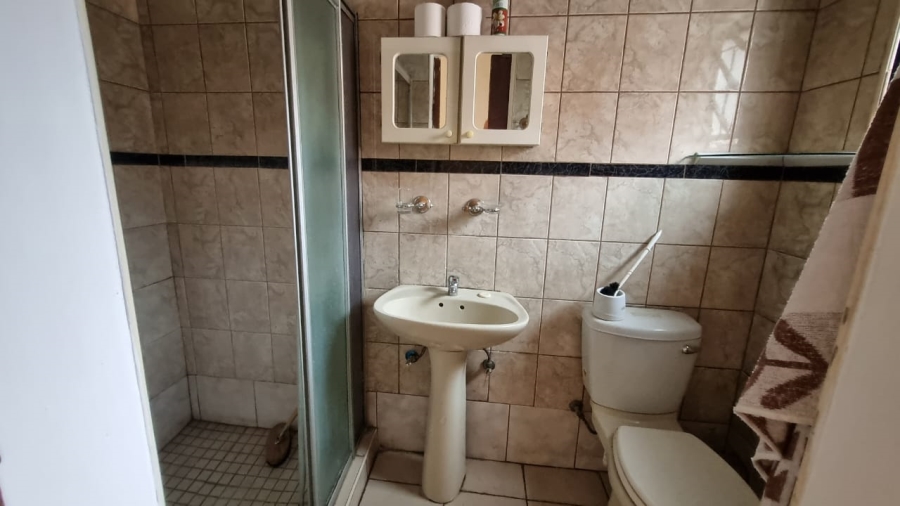  Bedroom Property for Sale in Kwaggasrand Gauteng