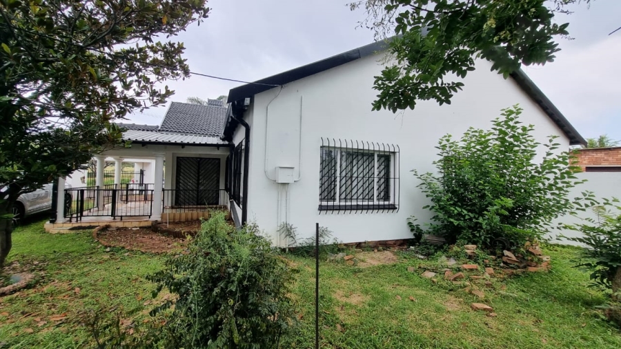  Bedroom Property for Sale in Kwaggasrand Gauteng