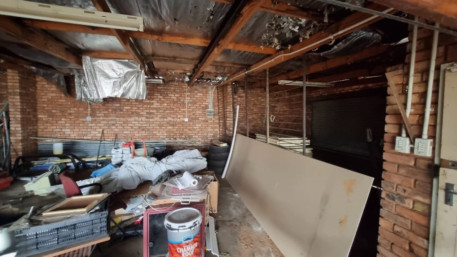  Bedroom Property for Sale in Kwaggasrand Gauteng