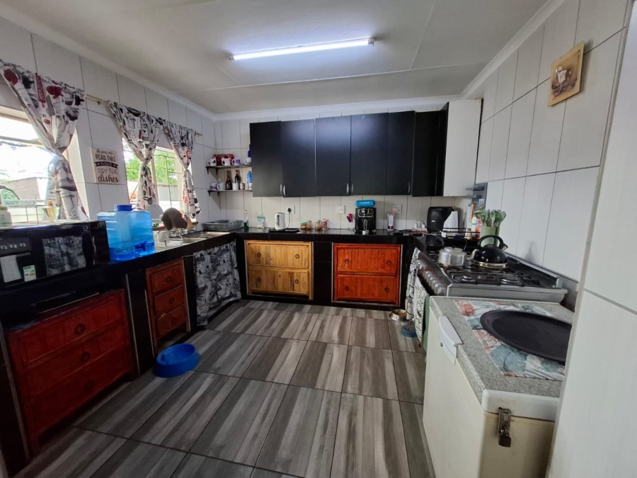 4 Bedroom Property for Sale in Hermanstad Gauteng