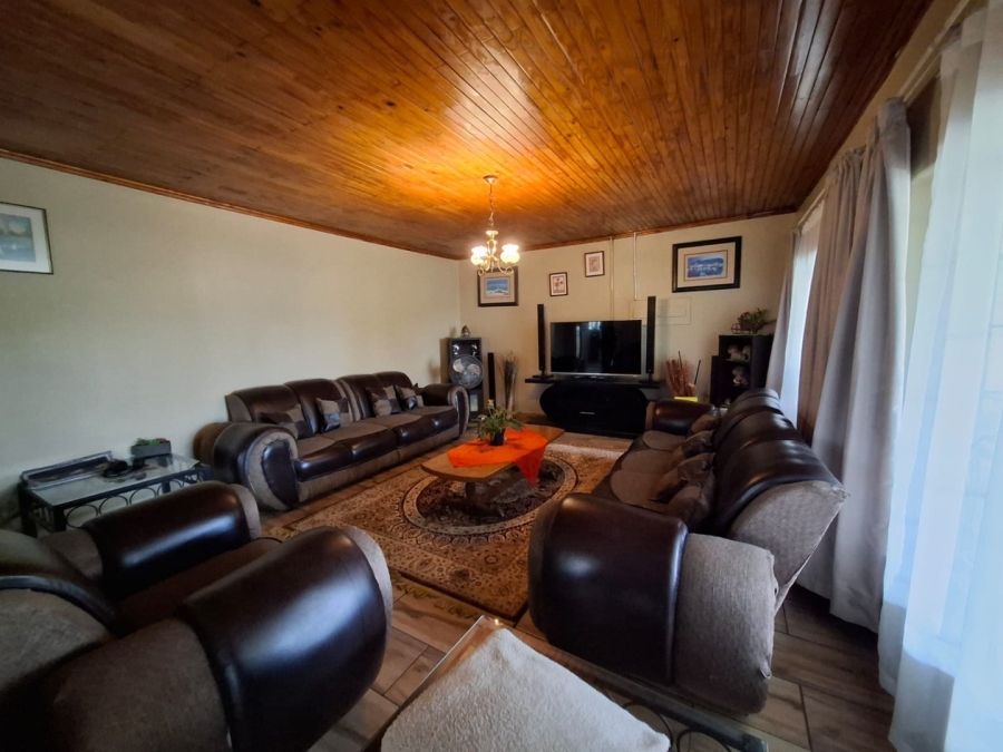 4 Bedroom Property for Sale in Hermanstad Gauteng