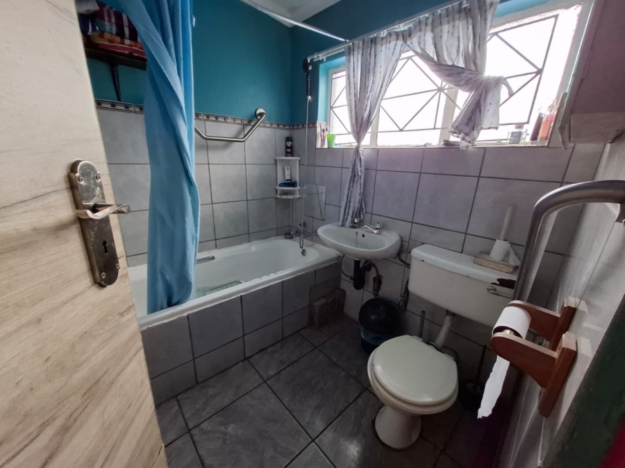 4 Bedroom Property for Sale in Hermanstad Gauteng