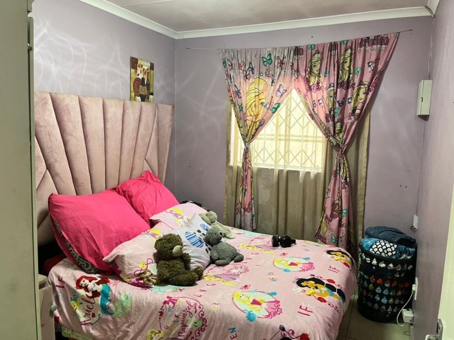 3 Bedroom Property for Sale in Clayville Gauteng