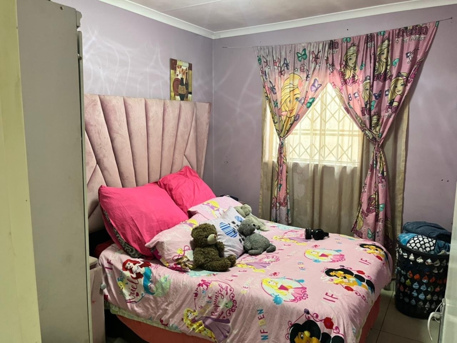 3 Bedroom Property for Sale in Clayville Gauteng