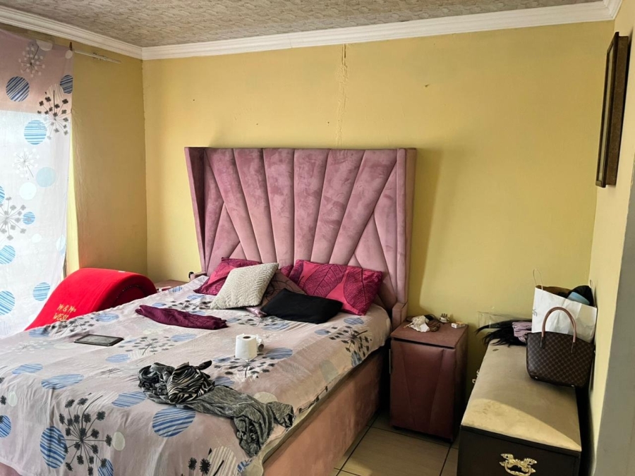 3 Bedroom Property for Sale in Clayville Gauteng
