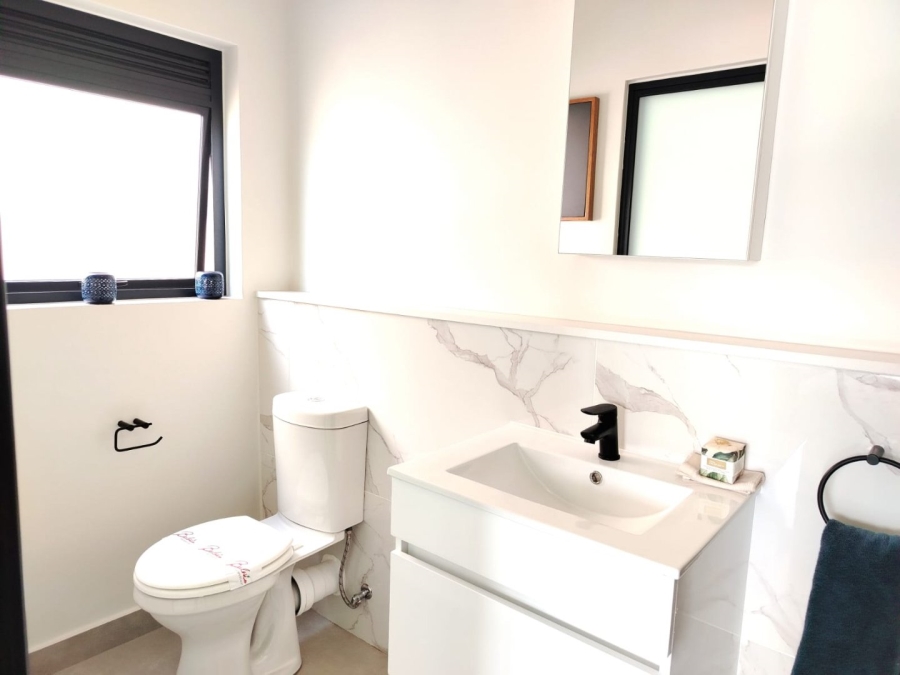 To Let 3 Bedroom Property for Rent in Waterfall Gauteng