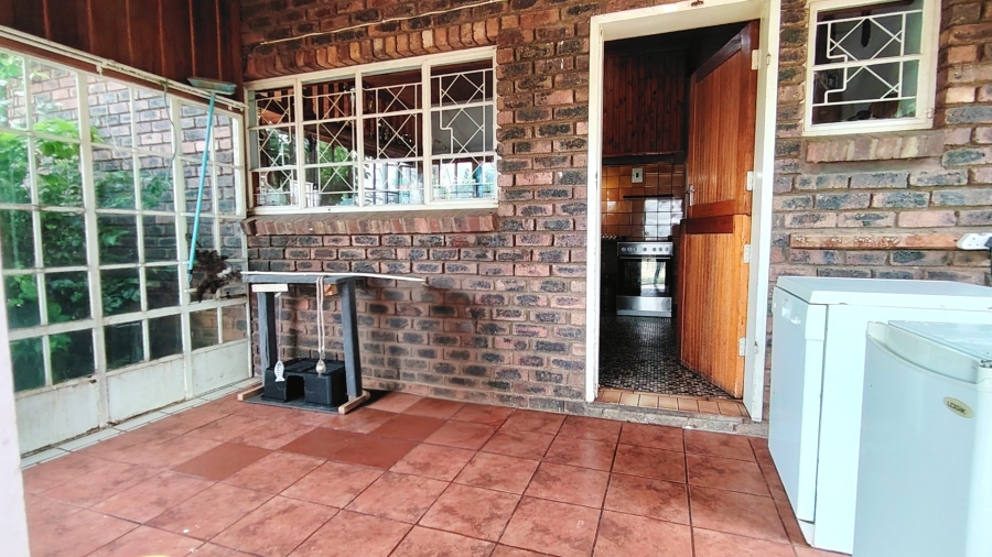 Commercial Property for Sale in Nelsonia Gauteng