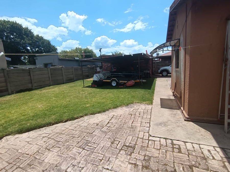 3 Bedroom Property for Sale in Vanderbijlpark CW 3 Gauteng