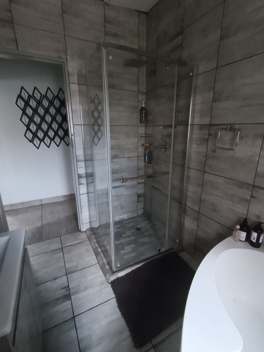 3 Bedroom Property for Sale in Vanderbijlpark CW 3 Gauteng