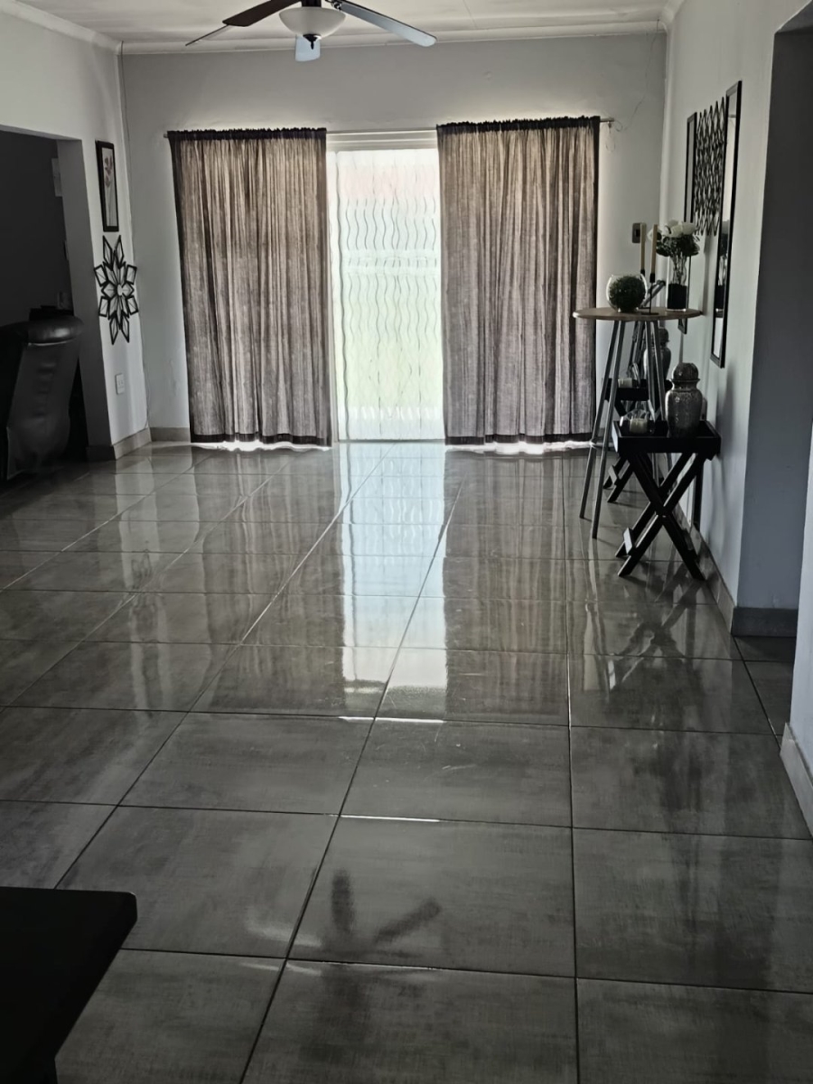 3 Bedroom Property for Sale in Vanderbijlpark CW 3 Gauteng