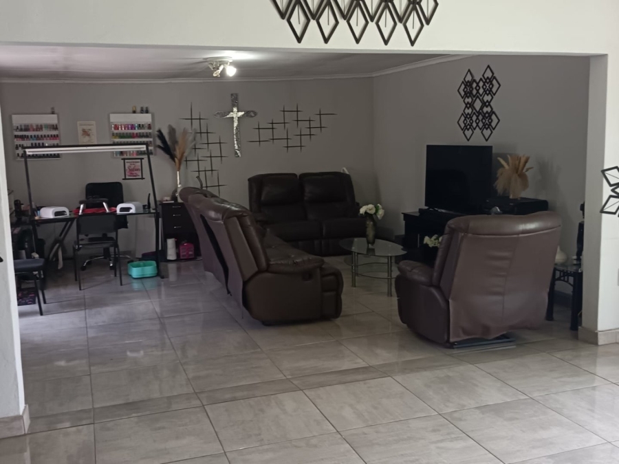 3 Bedroom Property for Sale in Vanderbijlpark CW 3 Gauteng