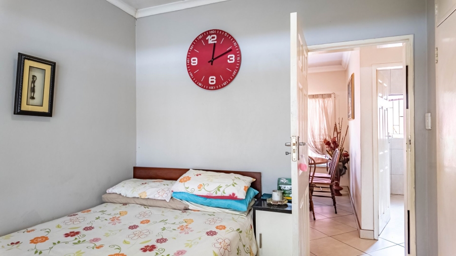 7 Bedroom Property for Sale in Zwartkop Gauteng