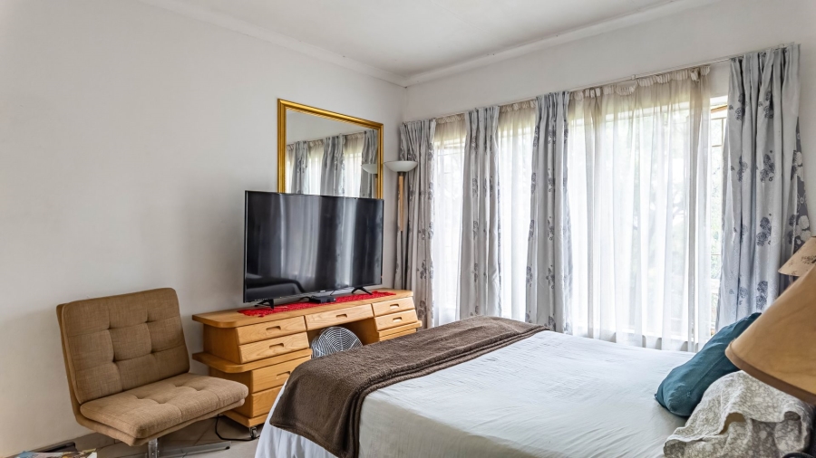 7 Bedroom Property for Sale in Zwartkop Gauteng