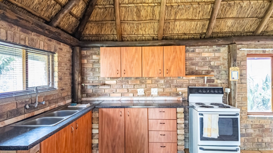 7 Bedroom Property for Sale in Zwartkop Gauteng