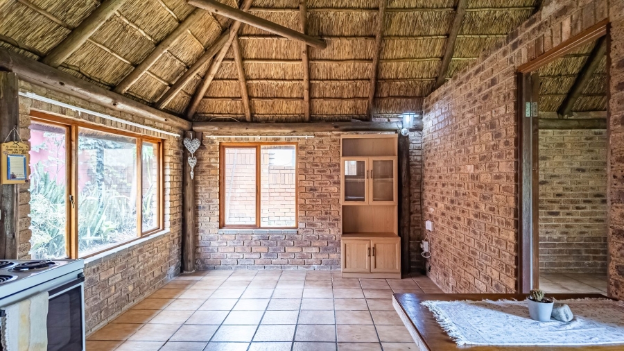 7 Bedroom Property for Sale in Zwartkop Gauteng