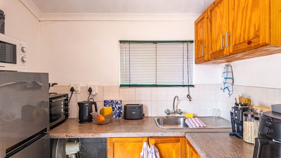 7 Bedroom Property for Sale in Zwartkop Gauteng