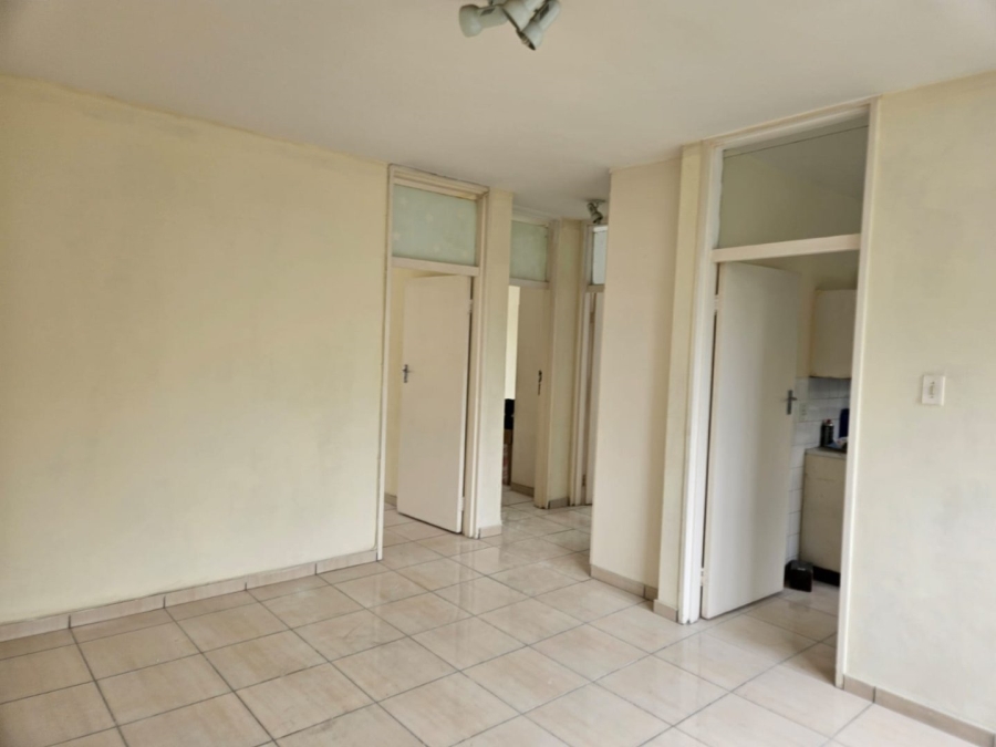 1 Bedroom Property for Sale in Bedford Gardens Gauteng