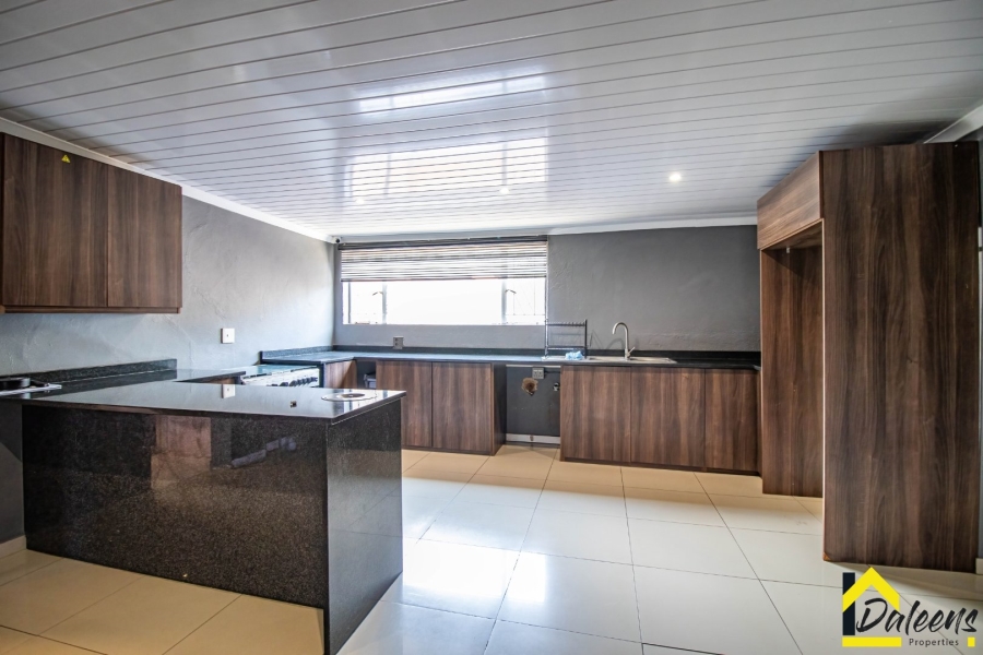 3 Bedroom Property for Sale in Lilianton Gauteng