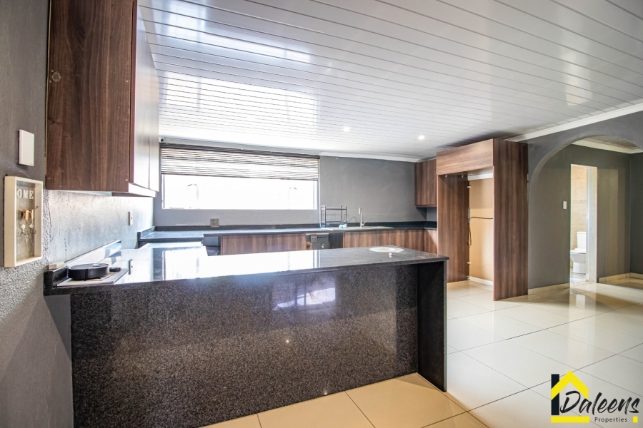 3 Bedroom Property for Sale in Lilianton Gauteng