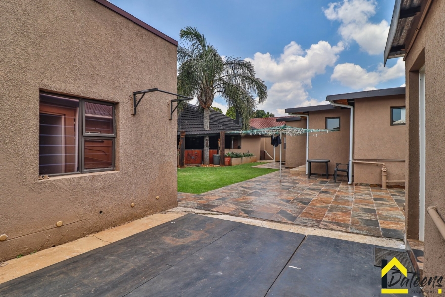 3 Bedroom Property for Sale in Lilianton Gauteng