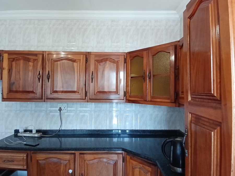 5 Bedroom Property for Sale in Reigerpark Gauteng