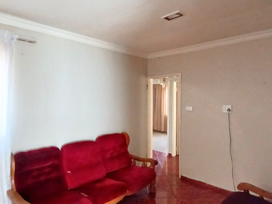 5 Bedroom Property for Sale in Reigerpark Gauteng