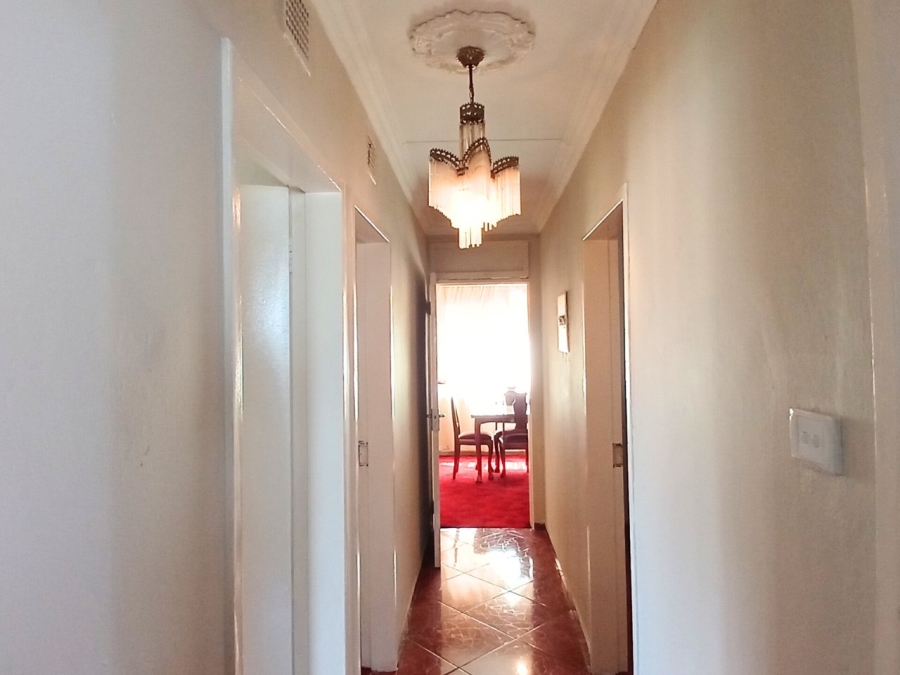 5 Bedroom Property for Sale in Reigerpark Gauteng