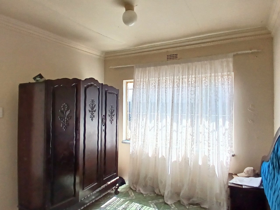 5 Bedroom Property for Sale in Reigerpark Gauteng