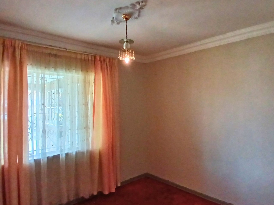 5 Bedroom Property for Sale in Reigerpark Gauteng