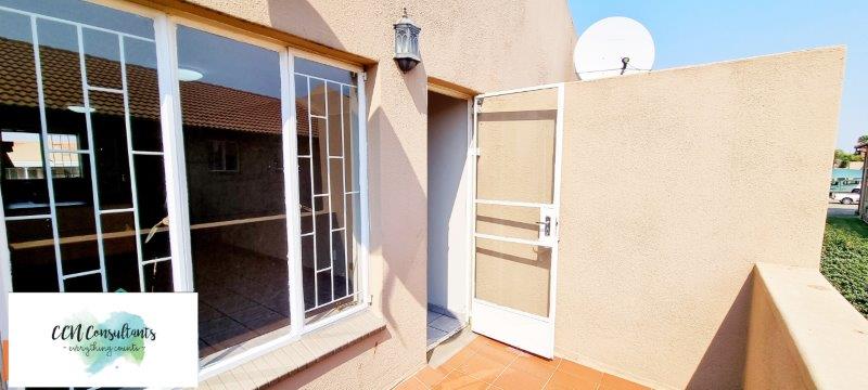 To Let 2 Bedroom Property for Rent in Beyers Park Gauteng