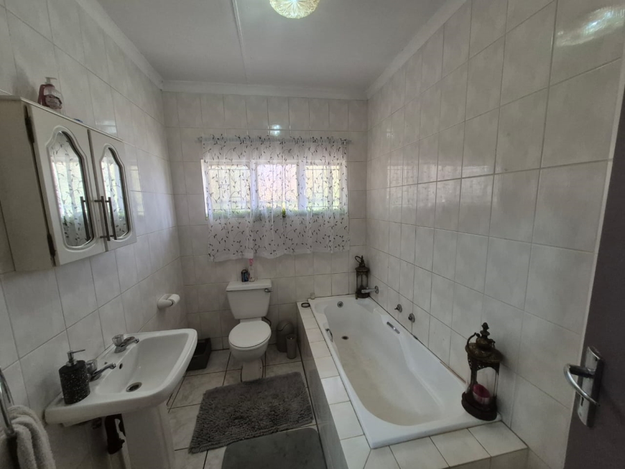 3 Bedroom Property for Sale in The Reeds Gauteng