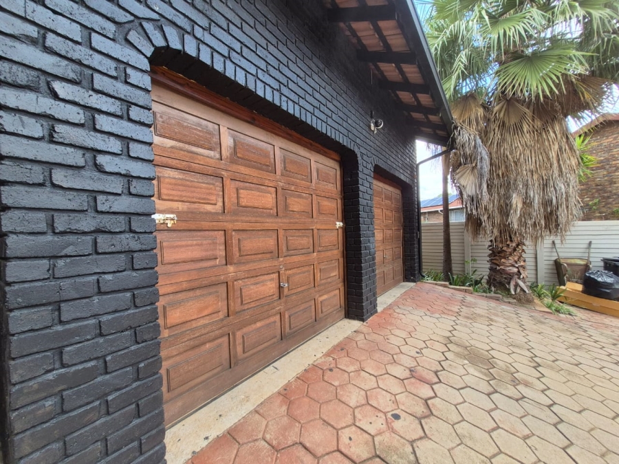3 Bedroom Property for Sale in The Reeds Gauteng